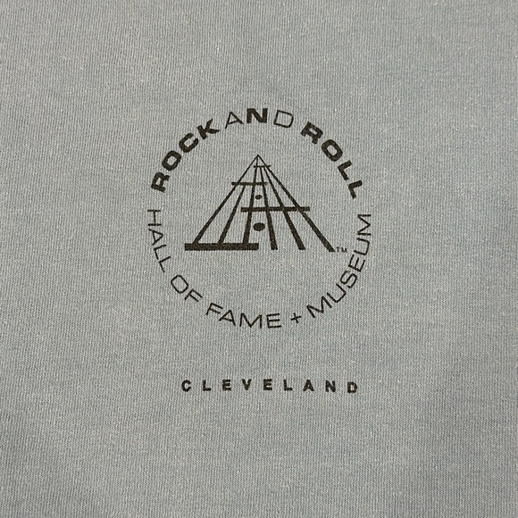Vintage Cleveland Rock and Roll Hall of Fame Turn Table Timeline T-Shirt - M - Picture 4 of 7